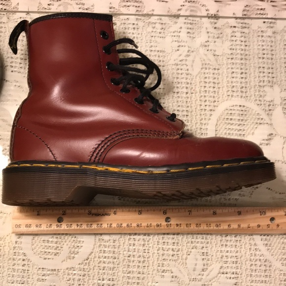 Vintage 90’s dark cherry Dr. Martens boots - Picture 12 of 12
